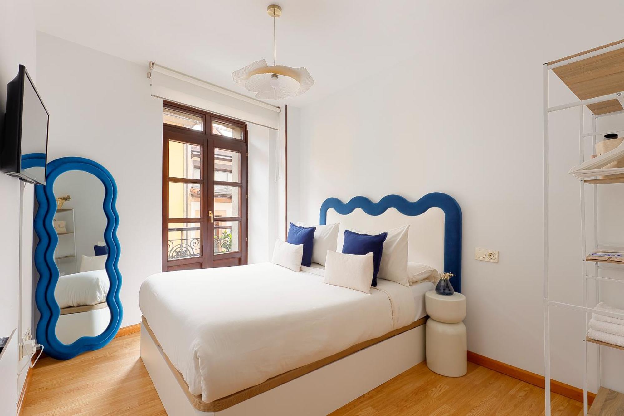 Duplex Casco Historico-catedral Parking Incluido *